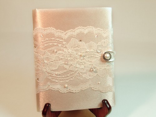 beaded-lace-folio-save-the-date beaded-lace-folio-save-the-date