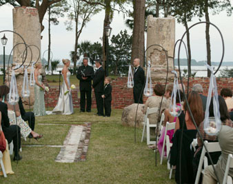weddingonlawn.jpg