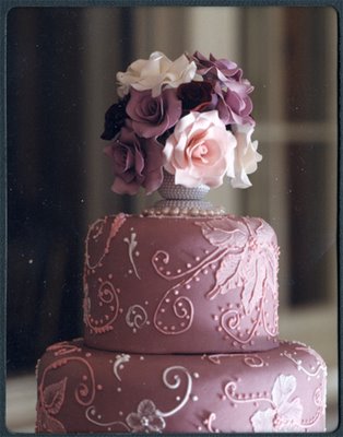 purple-cake purple wedding cake