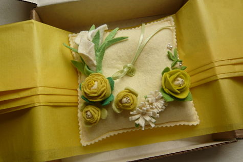 ring-pillows ring pillow
