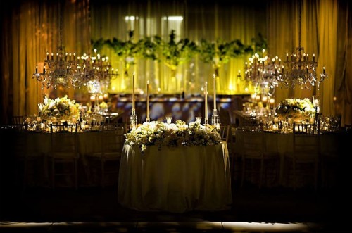 lush-yellow-and-green-estate-table-centerpieces-chandeliers lush-yellow-and-green-estate-table-centerpieces-chandeliers
