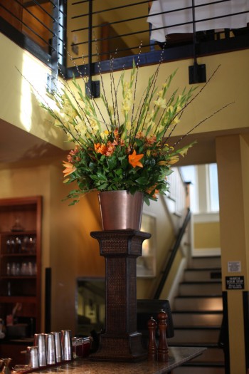 orange-and-yellow-tropical-large-flower-arrangement