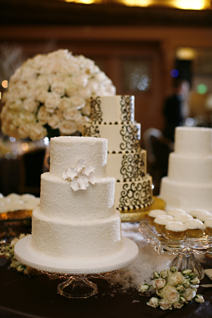 wedding cake display wedding cake display