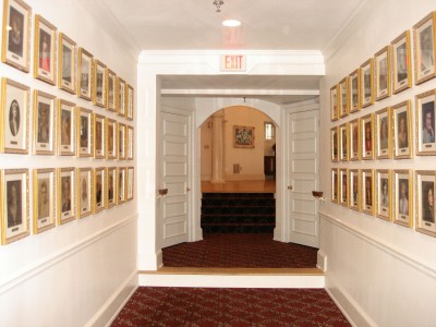 womansclubhallway