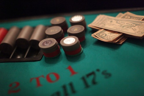 blackjack-at-wedding-cocktail-hour