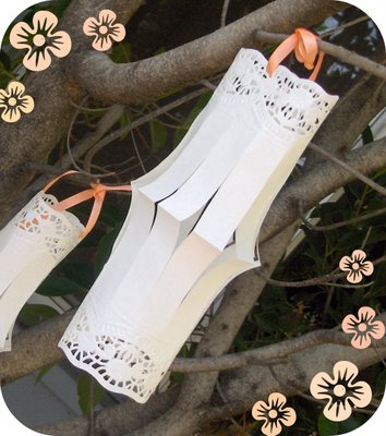 paper doilies for wedding decoration