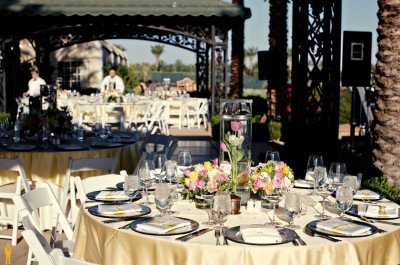 pink-yellow-white-centerpiece-yellow-linens
