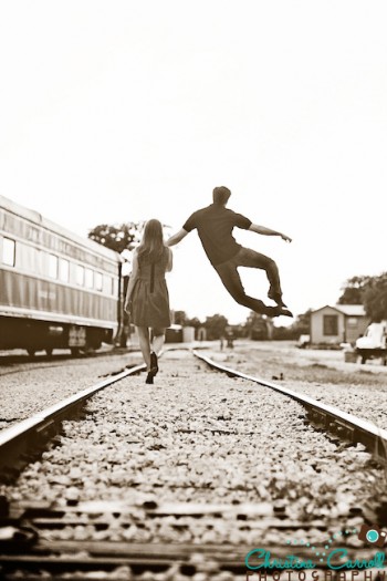 planes-trains-engagement-session-8