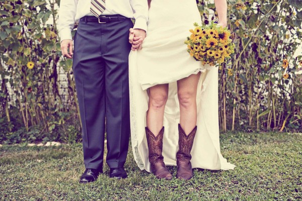 bride-in-cowboy-boots bride-in-cowboy-boots