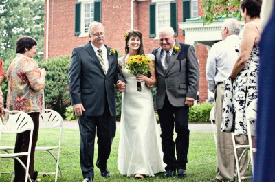 bride-walking-down-aisle