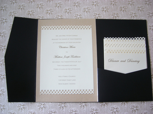 Wilton Pressed Floral Wedding Invitation Kit
