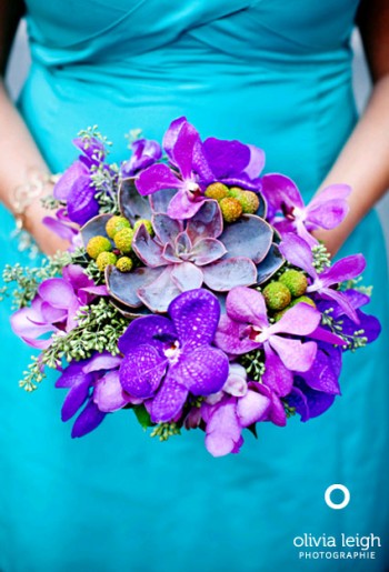 purple-and-green-bouquet-with-succulents