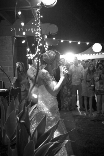 bride-singing-to-groom-reception bride-singing-to-groom-reception