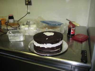 making-own-wedding-cake making-own-wedding-cake