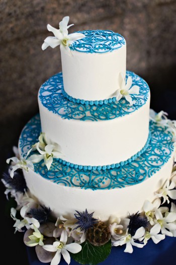 peacock wedding cake