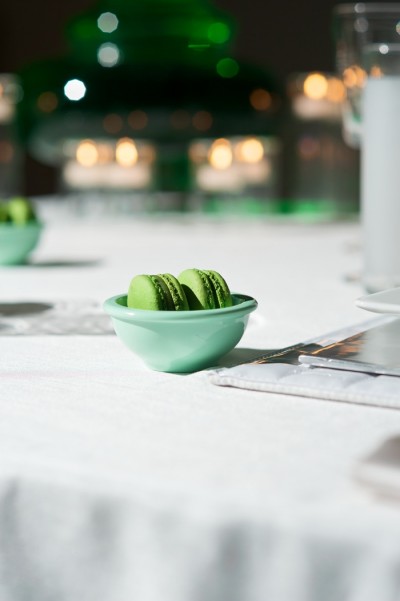 aqua white and kelly green tabletop centerpieces