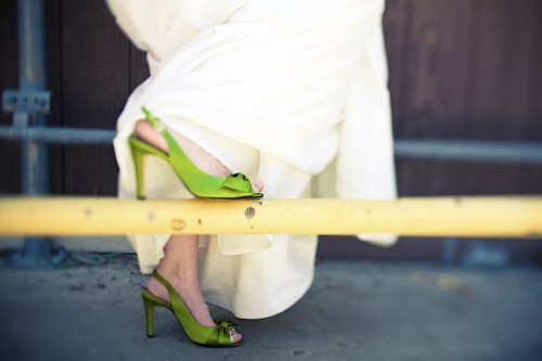 bride-lime-green-shoes bride-lime-green-shoes