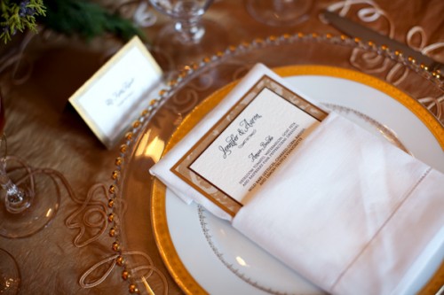 gold-place-setting gold-place-setting
