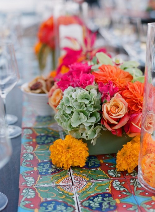 orange-pink-green-centerpieces