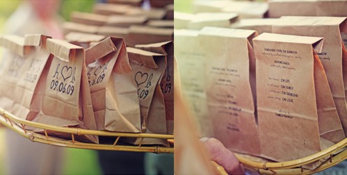 toss-petals-in-paper-bags-wedding-programs toss-petals-in-paper-bags-wedding-programs