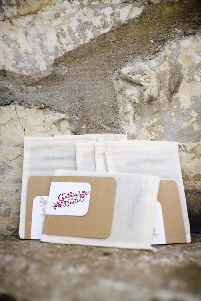wedding-programs-inside-muslin-bags wedding-programs-inside-muslin-bags