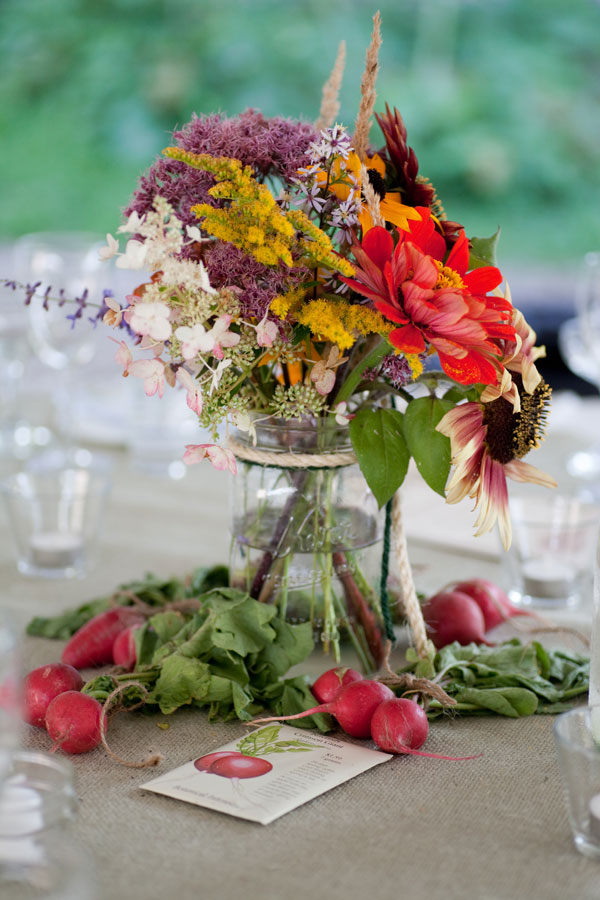  + Ben wildflowers-in-mason-jars-farm-wedding-centerpiece – Inspirations 