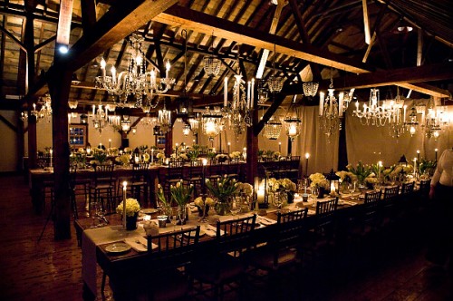 wood-estate-tables-chandeliers-wedding-reception wood-estate-tables-chandeliers-wedding-reception
