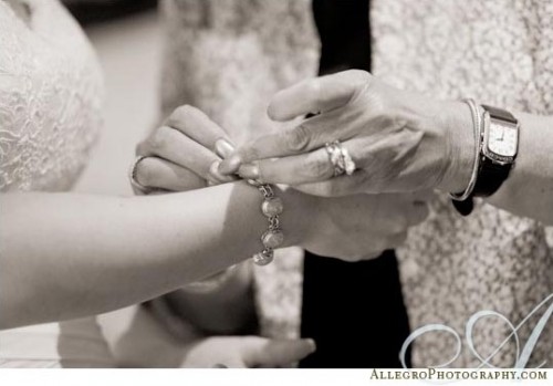 bride-and-mother bride-and-mother