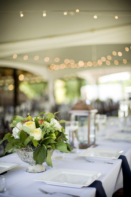 estate-tables-yellow-centerpieces estate-tables-yellow-centerpieces