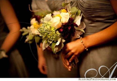 exotic-bridesmaids-bouquet exotic-bridesmaids-bouquet