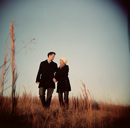 frozen-pond-engagement-photos-1 frozen-pond-engagement-photos-1