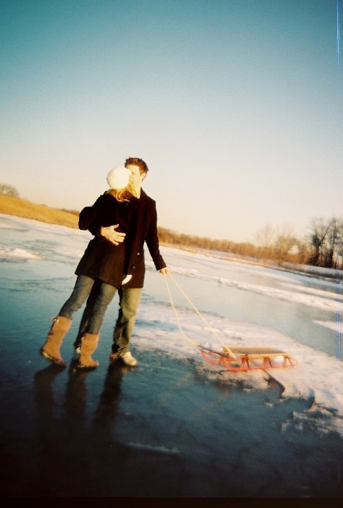 frozen-pond-engagement-photos-14 frozen-pond-engagement-photos-14