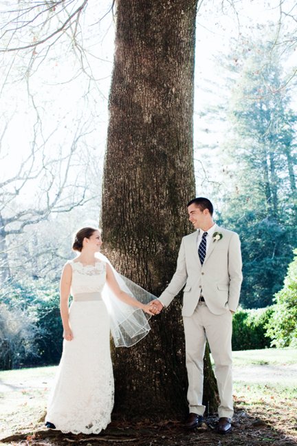 bride-and-groom-first-look-2
