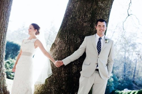 bride-and-groom-first-look