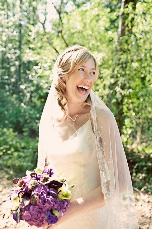 bride-with-purple-bouquet-2