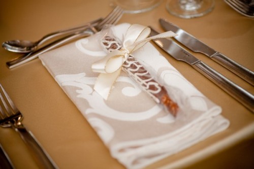 chocolate-covered-pretzel-wedding-favors