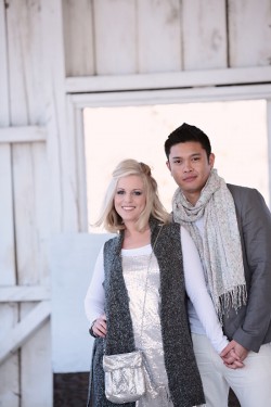 glamorous-gray-engagement-session-1