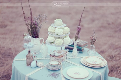 robins-egg-blue-lavender-vintage-tabletop robins-egg-blue-lavender-vintage-tabletop