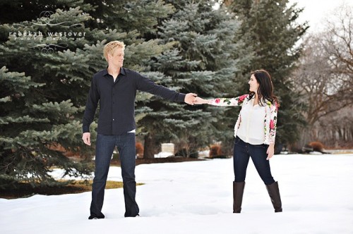 snowy-engagement-photos-7 snowy-engagement-photos-7