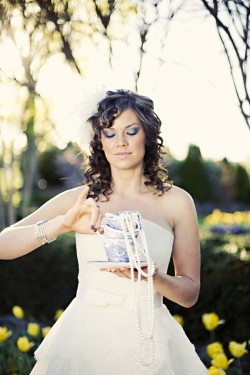 Alice in Wonderland Wedding Party Ideas-05