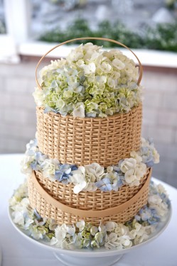 Nantucket Basket Wedding Cake