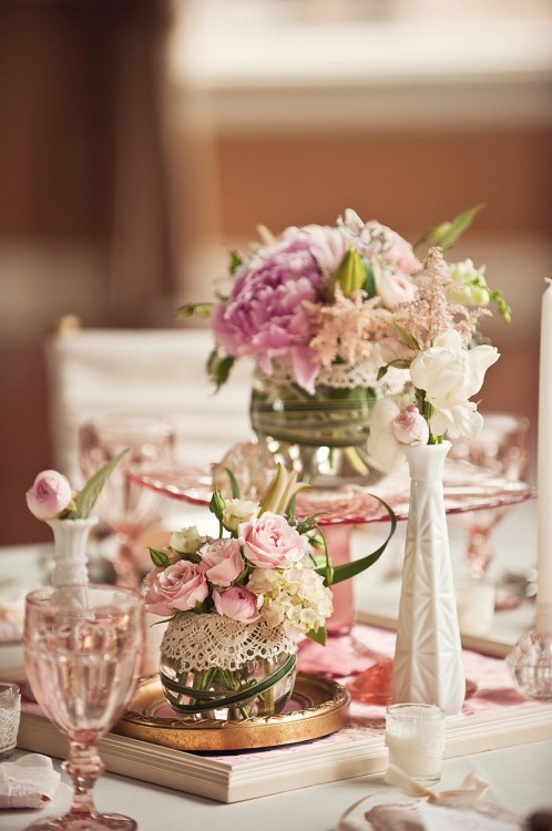 Beautiful vintage table vignettes are shared by Ami on the Elizabeth Anne 