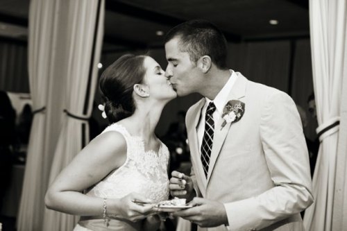 cake-cutting-kiss