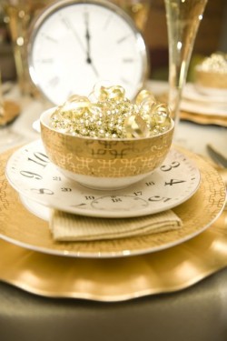 Gold-New-Years-Eve-Table Gold-New-Years-Eve-Table