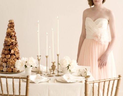 PinkandGoldHolidayTable