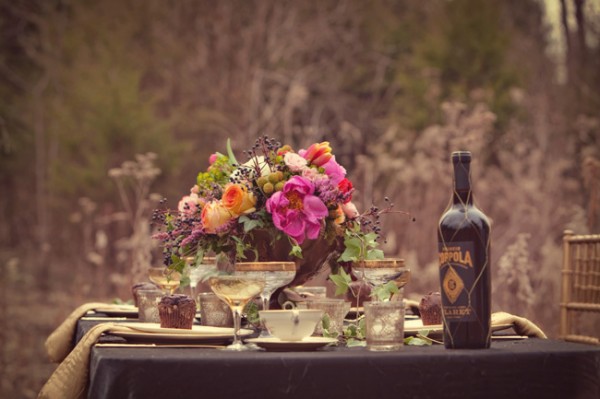 Black-Gold-Purple-Luxury-Tabletop