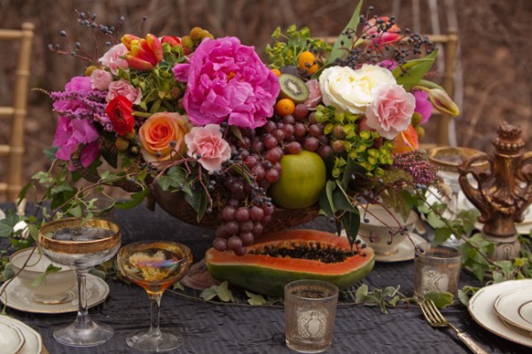Elegant-Fruit-Centerpiece