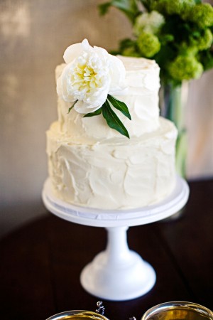 modern white wedding cake