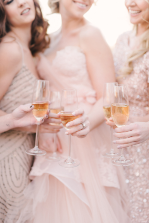 Bridesmaids with Champagne Bridesmaids with Champagne
