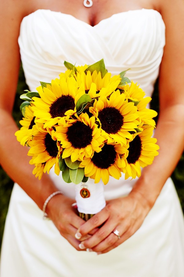 Sunflower-Bouquet - Elizabeth Anne Designs: The Wedding Blog